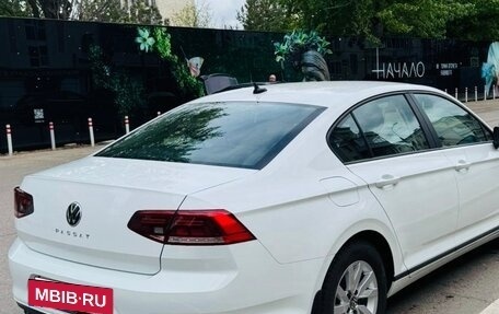 Volkswagen Passat B8 рестайлинг, 2021 год, 2 500 000 рублей, 10 фотография