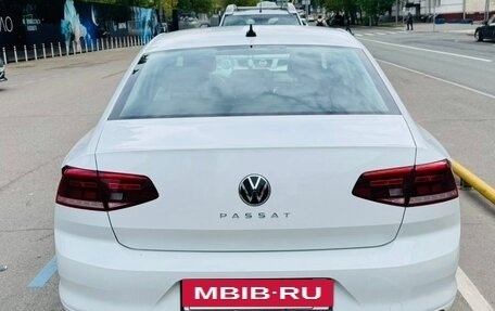 Volkswagen Passat B8 рестайлинг, 2021 год, 2 500 000 рублей, 5 фотография