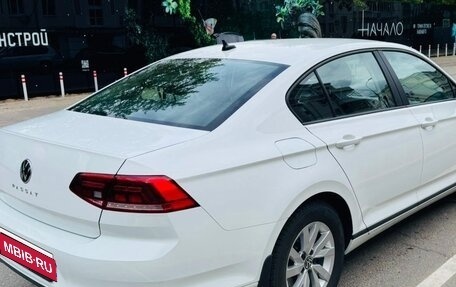 Volkswagen Passat B8 рестайлинг, 2021 год, 2 500 000 рублей, 4 фотография