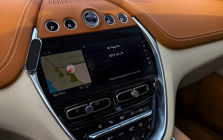 Aston Martin DBX I, 2021 год, 21 000 000 рублей, 15 фотография