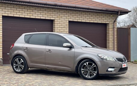 KIA cee'd I рестайлинг, 2011 год, 800 000 рублей, 2 фотография