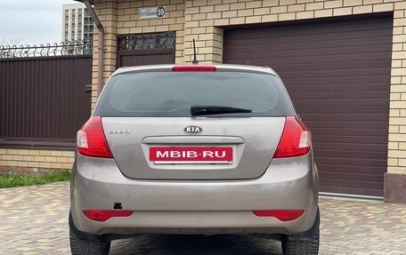 KIA cee'd I рестайлинг, 2011 год, 800 000 рублей, 9 фотография
