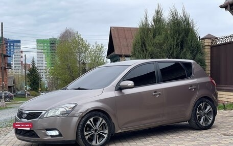 KIA cee'd I рестайлинг, 2011 год, 800 000 рублей, 4 фотография
