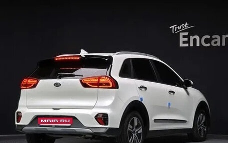 KIA Niro I, 2021 год, 1 600 000 рублей, 2 фотография