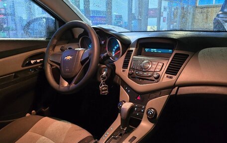 Chevrolet Cruze II, 2011 год, 650 000 рублей, 5 фотография