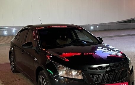 Chevrolet Cruze II, 2011 год, 650 000 рублей, 2 фотография