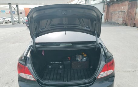 Hyundai Solaris II рестайлинг, 2012 год, 950 000 рублей, 3 фотография