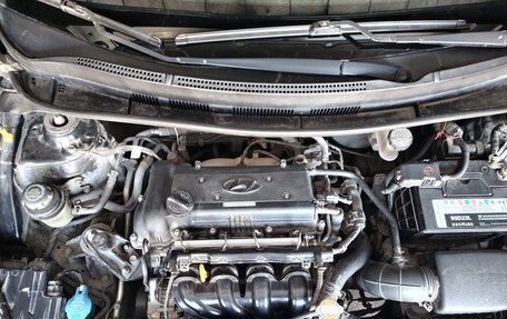 Hyundai Solaris II рестайлинг, 2012 год, 950 000 рублей, 4 фотография