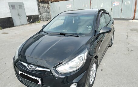 Hyundai Solaris II рестайлинг, 2012 год, 950 000 рублей, 11 фотография