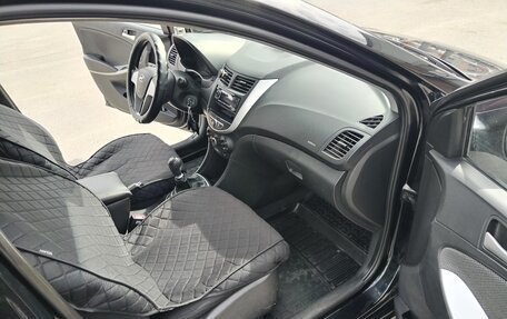 Hyundai Solaris II рестайлинг, 2012 год, 950 000 рублей, 36 фотография