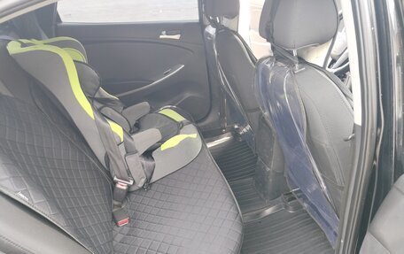 Hyundai Solaris II рестайлинг, 2012 год, 950 000 рублей, 39 фотография