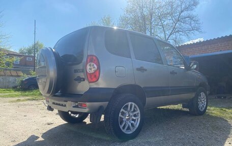 Chevrolet Niva I рестайлинг, 2007 год, 645 000 рублей, 24 фотография