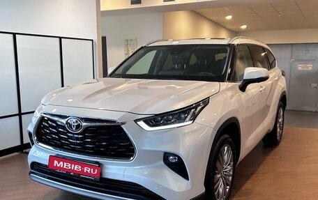 Toyota Highlander, 2025 год, 6 600 000 рублей, 1 фотография