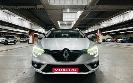 Renault Megane IV, 2018 год, 1 550 000 рублей, 13 фотография