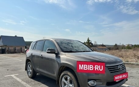 Toyota RAV4, 2011 год, 1 570 000 рублей, 2 фотография