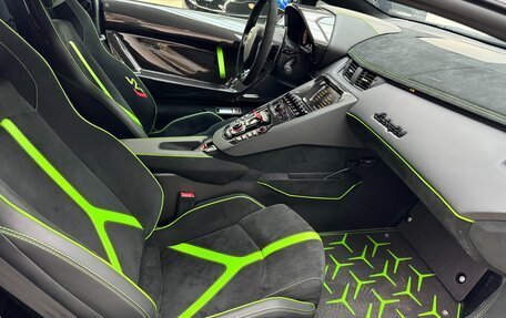 Lamborghini Aventador I рестайлинг, 2020 год, 55 000 000 рублей, 24 фотография