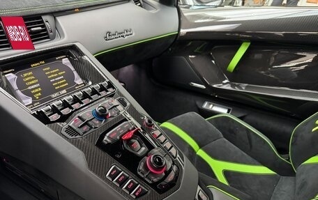 Lamborghini Aventador I рестайлинг, 2020 год, 55 000 000 рублей, 27 фотография