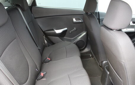 KIA Rio III рестайлинг, 2013 год, 790 000 рублей, 20 фотография