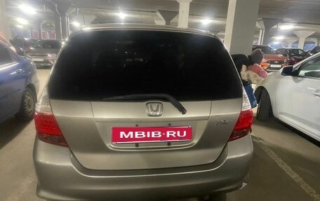 Honda Fit III, 2005 год, 390 000 рублей, 2 фотография