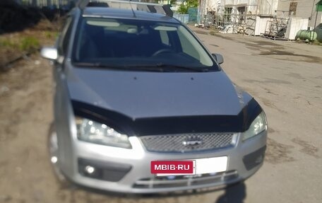 Ford Focus II рестайлинг, 2005 год, 325 000 рублей, 2 фотография