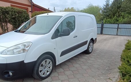 Peugeot Partner II рестайлинг 2, 2011 год, 780 000 рублей, 2 фотография