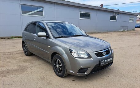 KIA Rio II, 2011 год, 650 000 рублей, 3 фотография