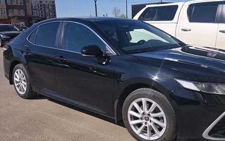 Toyota Camry, 2021 год, 2 435 000 рублей, 5 фотография