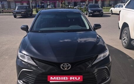 Toyota Camry, 2021 год, 2 435 000 рублей, 4 фотография