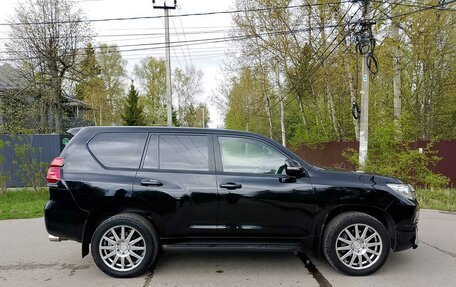 Toyota Land Cruiser Prado 150 рестайлинг 2, 2021 год, 6 766 650 рублей, 3 фотография