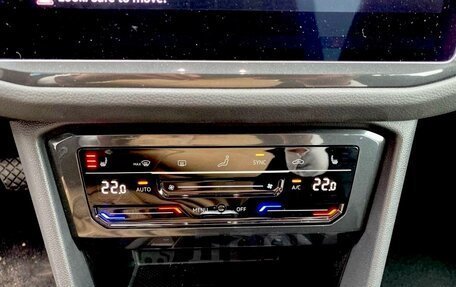 Volkswagen Tiguan II, 2022 год, 2 540 000 рублей, 12 фотография