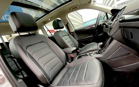 Volkswagen Tiguan II, 2022 год, 2 540 000 рублей, 15 фотография