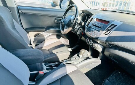 Mitsubishi Outlander III рестайлинг 3, 2011 год, 1 470 000 рублей, 10 фотография