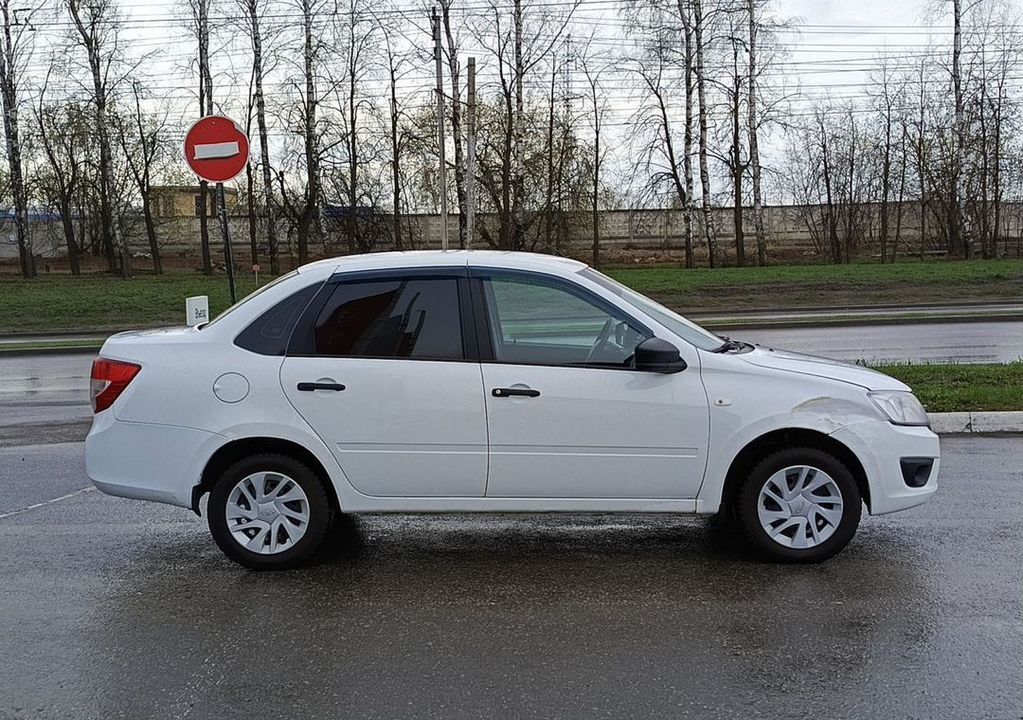 ВАЗ (LADA) Granta I, 2018 год, 430 000 рублей, 4 фотография
