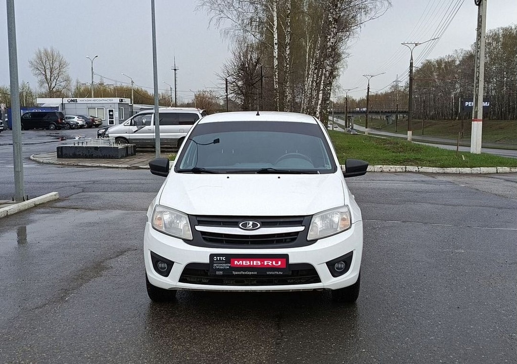 ВАЗ (LADA) Granta I, 2018 год, 430 000 рублей, 2 фотография