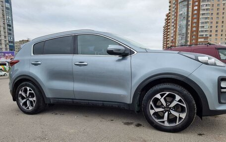 KIA Sportage IV рестайлинг, 2020 год, 2 350 000 рублей, 3 фотография
