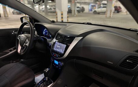 Hyundai Solaris II рестайлинг, 2011 год, 850 000 рублей, 5 фотография