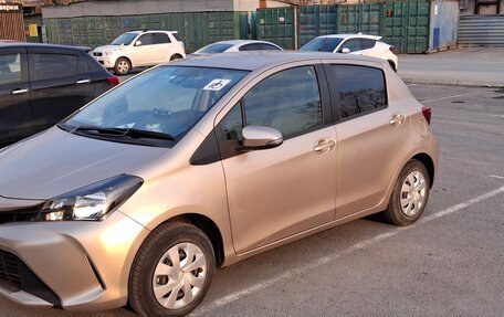 Toyota Vitz, 2016 год, 870 000 рублей, 10 фотография