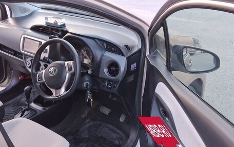 Toyota Vitz, 2016 год, 870 000 рублей, 4 фотография