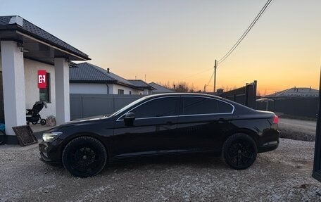 Volkswagen Passat B8 рестайлинг, 2019 год, 2 500 000 рублей, 18 фотография