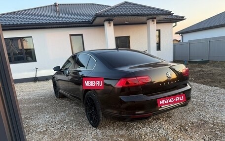 Volkswagen Passat B8 рестайлинг, 2019 год, 2 500 000 рублей, 16 фотография