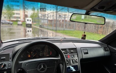 Mercedes-Benz C-Класс, 1994 год, 370 000 рублей, 8 фотография