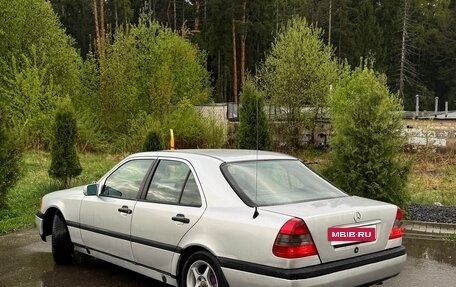 Mercedes-Benz C-Класс, 1994 год, 370 000 рублей, 9 фотография