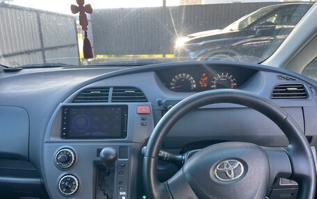 Toyota Ractis I, 2007 год, 700 000 рублей, 9 фотография