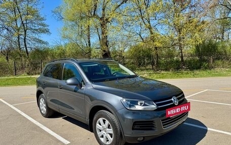Volkswagen Touareg III, 2011 год, 2 030 000 рублей, 2 фотография