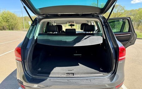 Volkswagen Touareg III, 2011 год, 2 030 000 рублей, 16 фотография