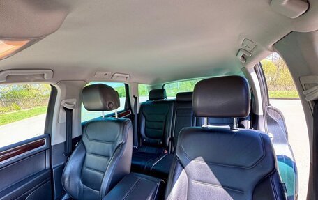 Volkswagen Touareg III, 2011 год, 2 030 000 рублей, 27 фотография