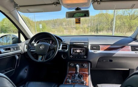Volkswagen Touareg III, 2011 год, 2 030 000 рублей, 25 фотография