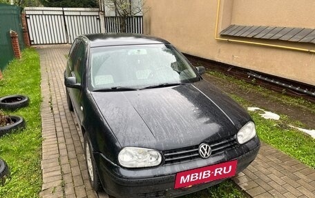Volkswagen Golf IV, 2001 год, 300 000 рублей, 2 фотография