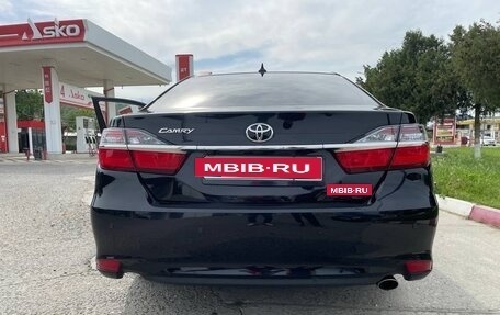 Toyota Camry, 2017 год, 2 200 000 рублей, 2 фотография