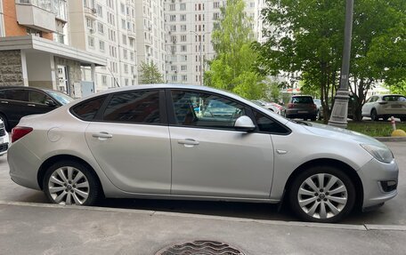 Opel Astra J, 2012 год, 760 000 рублей, 5 фотография
